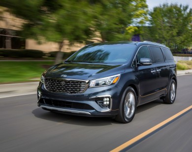 Giá xe ôtô hôm nay 20/5: Kia Sedona có giá 1,129-1,429 tỷ đồng