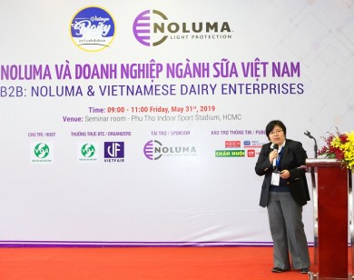 Noluma: Sữa đóng chai mất dinh dưỡng khi tiếp xúc ánh sáng