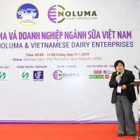 Noluma: Sữa đóng chai mất dinh dưỡng khi tiếp xúc ánh sáng