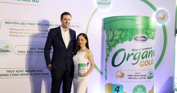 Vinamilk ra mắt sữa công thức trẻ em chuẩn Organic châu Âu đầu tiên tại Việt Nam