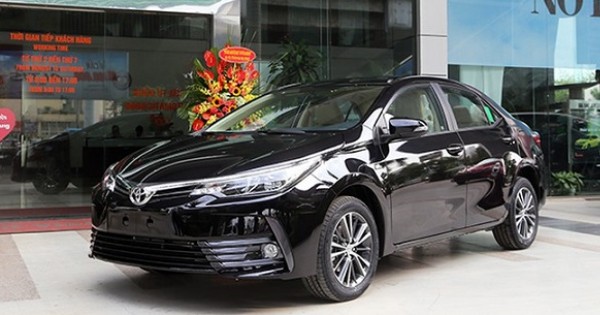Giá xe ôtô hôm nay 9/6: Toyota Corolla Altis có giá 697-932 triệu đồng