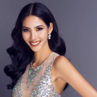 Hoàng Thùy được nhiều chuyên trang sắc đẹp đánh giá cao