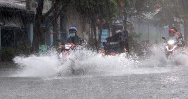 Dự báo thời tiết ngày mai 4/7: Hà Nội mưa to, có nơi mưa rất to và dông