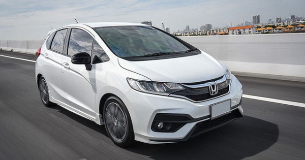 Giá xe ôtô hôm nay 29/7: Honda Jazz có giá 544 - 624 triệu đồng