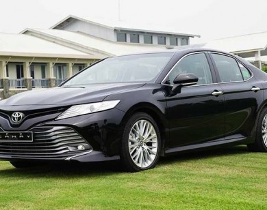 Giá xe ôtô hôm nay 6/8: Toyota Camry có giá 1,029-1,235 tỷ đồng