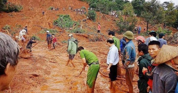 Mưa lớn ở Tây Nguyên: 8 người chết, hàng nghìn ngôi nhà ngập lụt