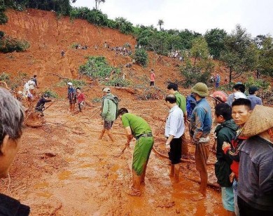 Mưa lớn ở Tây Nguyên: 8 người chết, hàng nghìn ngôi nhà ngập lụt