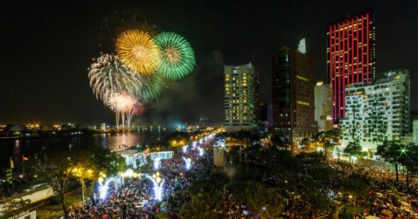 TP Hồ Chí Minh: Hàng loạt tuyến đường cấm xe phục vụ bắn pháo hoa mừng Quốc khánh 2/9