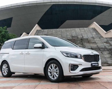 Giá xe ôtô hôm nay 30/8: Kia Sedona giảm 60 triệu đồng