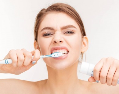 Sai lầm khi đánh răng khiến chúng bị hỏng sớm