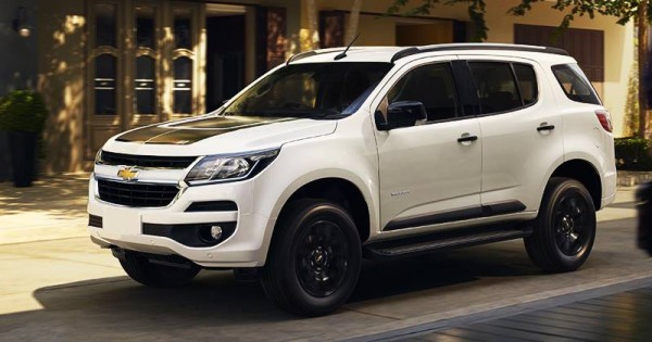 Giá xe ôtô hôm nay 26/9: Chevrolet Trailblazer ưu đãi 100 triệu đồng