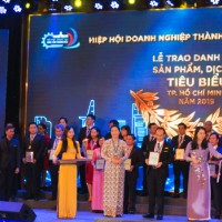 Tem chống hàng giả thông minh Vinacheck tích hợp công nghệ SMS 4.0 của Vina CHG được vinh danh 'Sản phẩm dịch vụ tiêu biểu TP.HCM 2019'