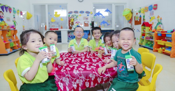 Sữa học đường tại Đà Nẵng: Đầu tư cho trẻ hôm nay để có nguồn nhân lực chất lượng trong tương lai