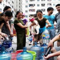 Hà Nội: Cấp nước miễn phí cho các hộ dân bị ảnh hưởng từ nguồn nước mặt sông Đà