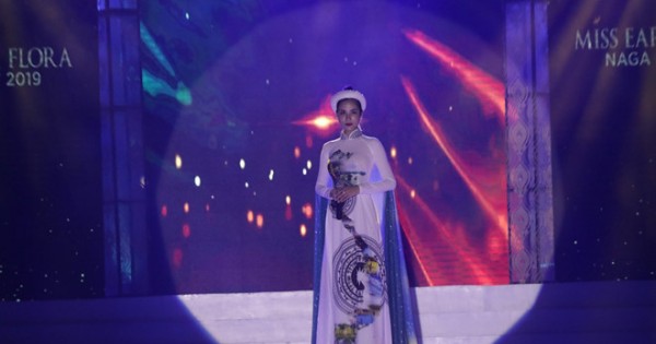 Hoàng Hạnh hát 'Tàu anh qua núi' bị chê thậm tệ tại Hoa hậu Trái Đất 2019