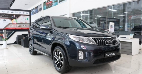 Giá xe Kia Sorento tháng 11/2019: Ưu đãi 30 triệu đồng