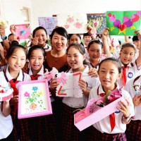 Ngày 20/11, nên tặng quà gì cho thầy cô giáo?