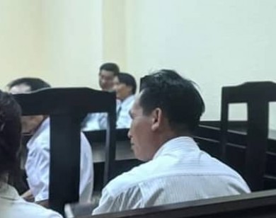 Xét xử vụ Hiệu trưởng Trường Cán bộ QLGD TP Hồ Chí Minh Hà Thanh Việt bị giảng viên kiện