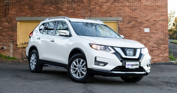 Giá xe ôtô hôm nay 29/11: Nissan X-Trail có giá 839-1.023 triệu đồng