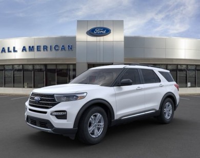 Giá xe ôtô hôm nay 4/12: Ford Explorer giảm 50 triệu đồng