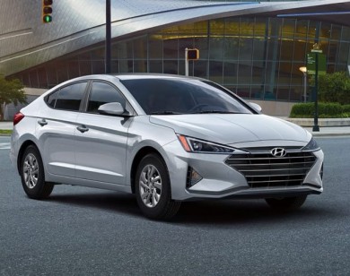 Giá xe ôtô hôm nay 12/12: Hyundai Elantra giảm nhẹ