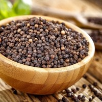 Giá tiêu hôm nay 13/12: Đi ngang, dao động từ 40.000 - 42.500 đồng/kg