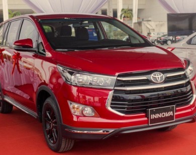 Giá xe ôtô hôm nay 26/12: Toyota Innova giảm mạnh