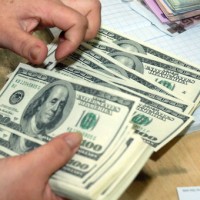 Tỷ giá USD hôm nay 1/1: Đồng USD tiếp đà giảm