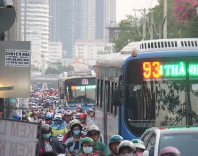Kẹt xe khắp Sài Gòn những ngày cận Tết