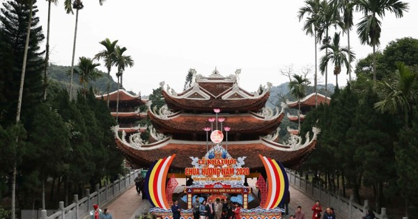 Khai hội chùa Hương xuân Canh Tý 2020: Mùa lễ hội văn minh