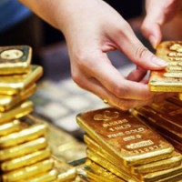 Giá vàng thế giới chiều (11/2) giảm không ngừng