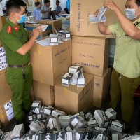 Thu giữ hơn 400.000 khẩu trang y tế không rõ nguồn gốc