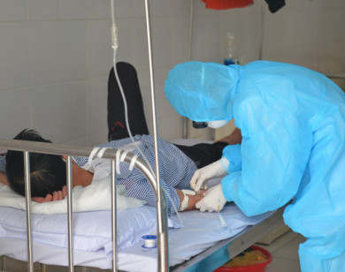 Bệnh nhân thứ 16 xuất viện, Việt Nam có 30 cơ sở xét nghiệm COVID-19