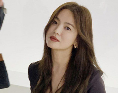 Song Hye Kyo bị yêu cầu cách ly dịch COVID-19