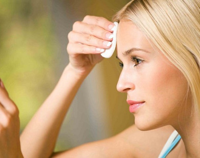 Bí quyết chọn đồ trang điểm trong mùa hè bạn phải biết