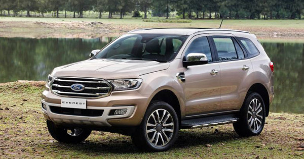 Giá xe ôtô hôm nay 24/3: Ford Everest giảm 50 triệu đồng