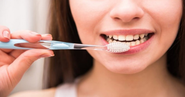 Sai lầm khi chải răng khiến chúng bị phá hủy dần