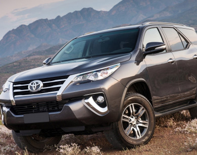 Giá xe ôtô hôm nay 5/4: Toyota Fortuner dao động từ 1,033 - 1,354 tỷ đồng