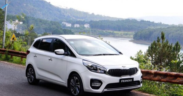 Giá xe ôtô hôm nay 6/4: Kia Rondo dao động từ 585-669 triệu đồng