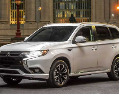 Giá xe ôtô hôm nay 14/4: Mitsubishi Outlander dao động từ 825 - 1.048 triệu đồng