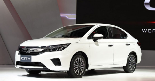 Giá xe ôtô hôm nay 1/5: Honda City giảm nhẹ