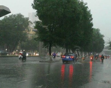Dự báo thời tiết ngày mai 11/5: Hà Nội có mưa rào và dông