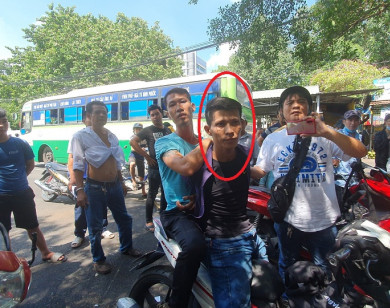 “Hiệp sĩ” nhận tin lúc sáng, đến chiều bắt được kẻ lừa lấy xe