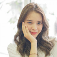 Phụ nữ càng về hậu vận càng giàu khi có 6 nét tướng trên mặt