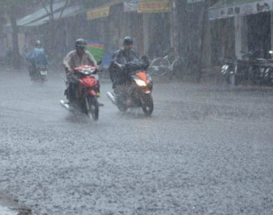 Dự báo thời tiết ngày mai 2/7: Hà Nội đón mưa dông giải nhiệt