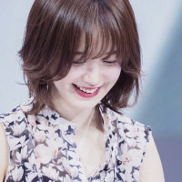 Hậu ly hôn, Goo Hye Sun đăng ảnh cười "rạng rỡ"