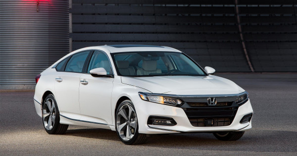 Giá xe ôtô hôm nay 20/7: Honda Accord có giá 1.319-1.329 triệu đồng