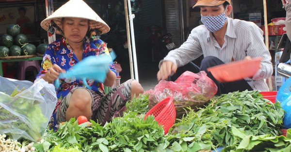 TP Hồ Chí Minh: Nguồn cung giảm, giá rau củ tăng mạnh