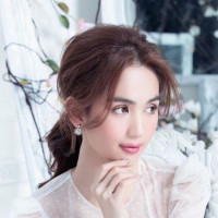 Ngọc Trinh sở hữu sắc vóc tươi trẻ, gợi cảm trong loạt ảnh mới