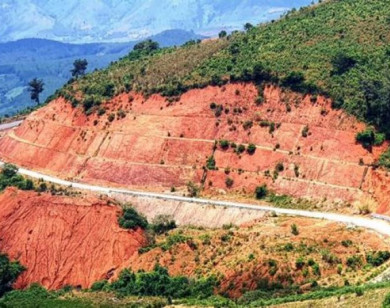 Nhếch nhác tuyến đường tránh đèo Văng Rơi 
